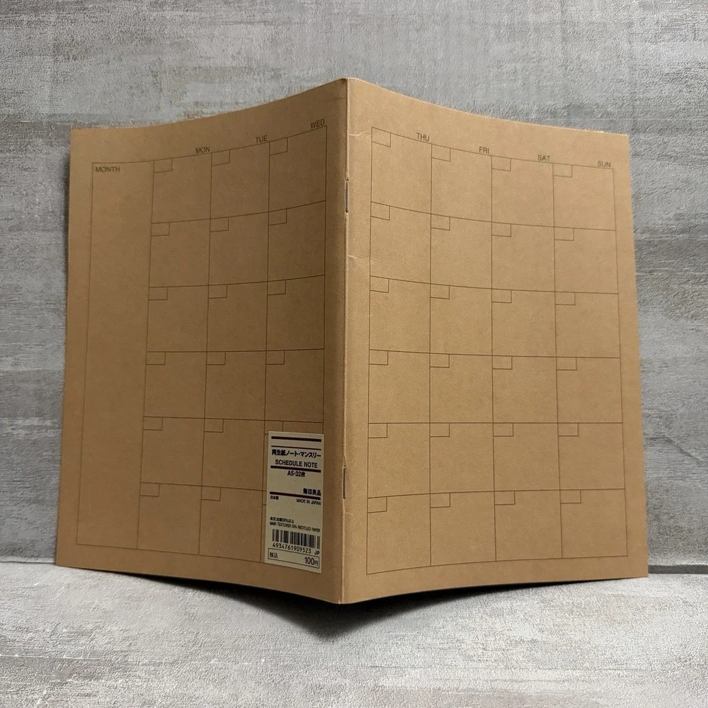 MUJI A5 32 Pages Year Free Planner Undated‎ Monthly Spreads Notebook Schedule